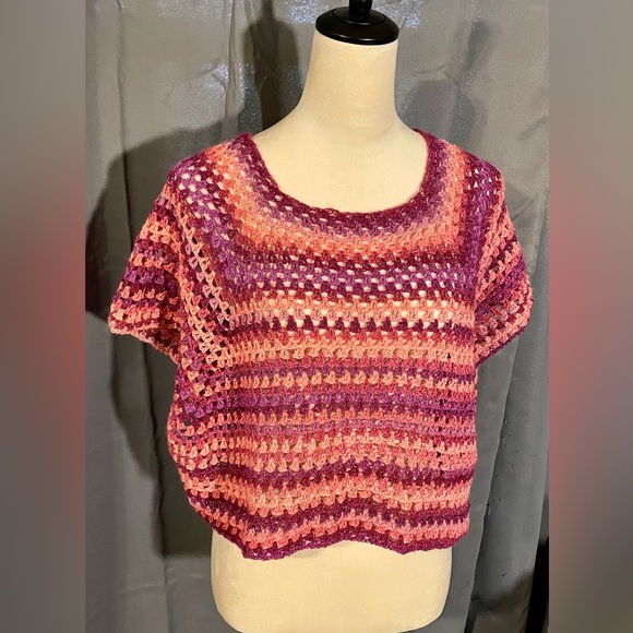 Boxy Beach Festival Crop Top Hand Crochet Cover up top purple coral maroon - Picture 2 of 3